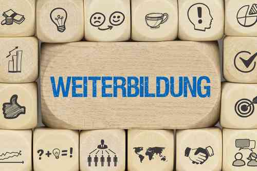 Schriftzug Weiterbildung